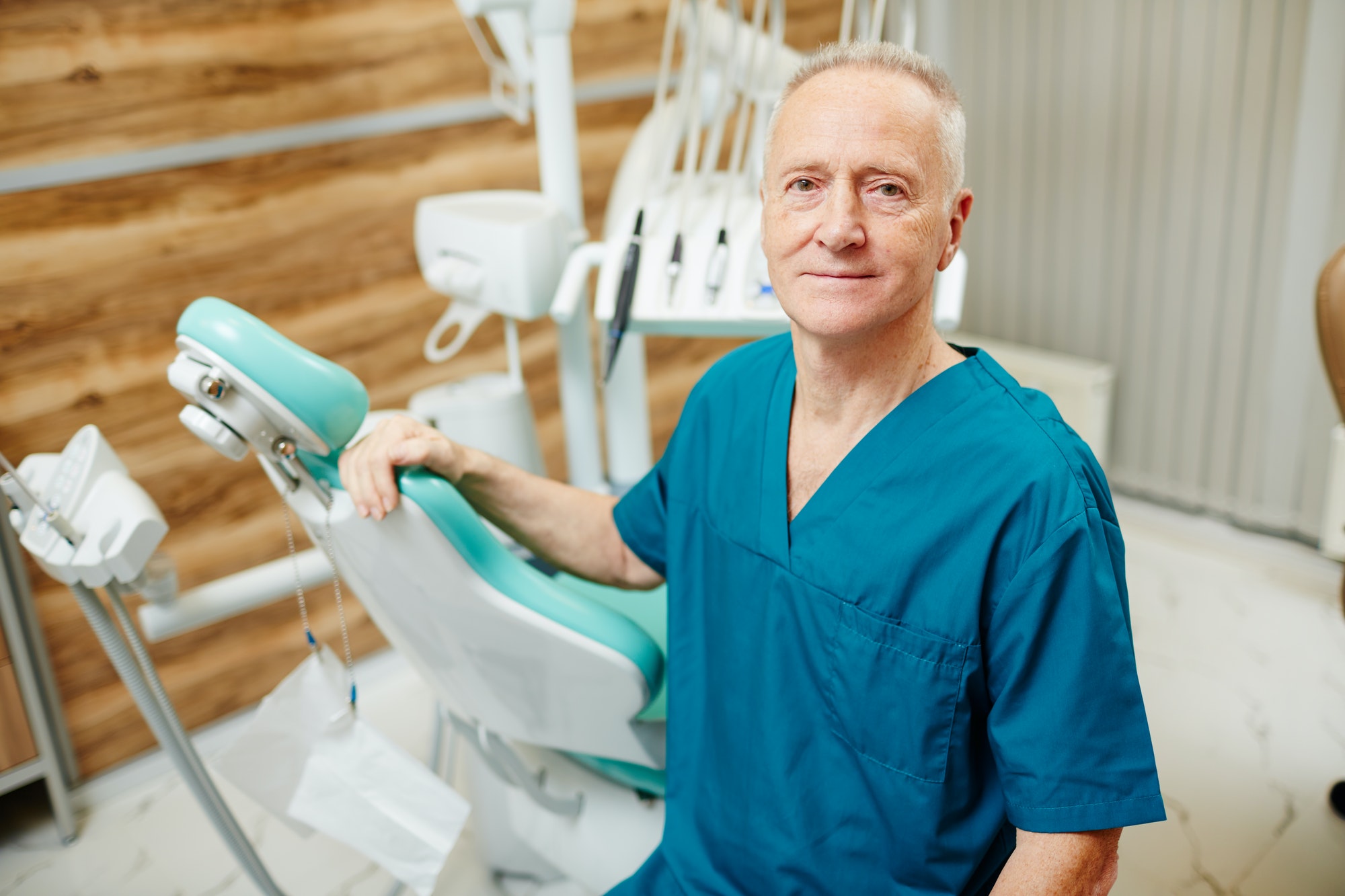 Senior dentist excepting Medicare in Springfield, MO